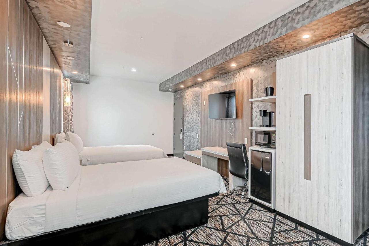 Hotel Surestay By Western Houston Southeast 2*